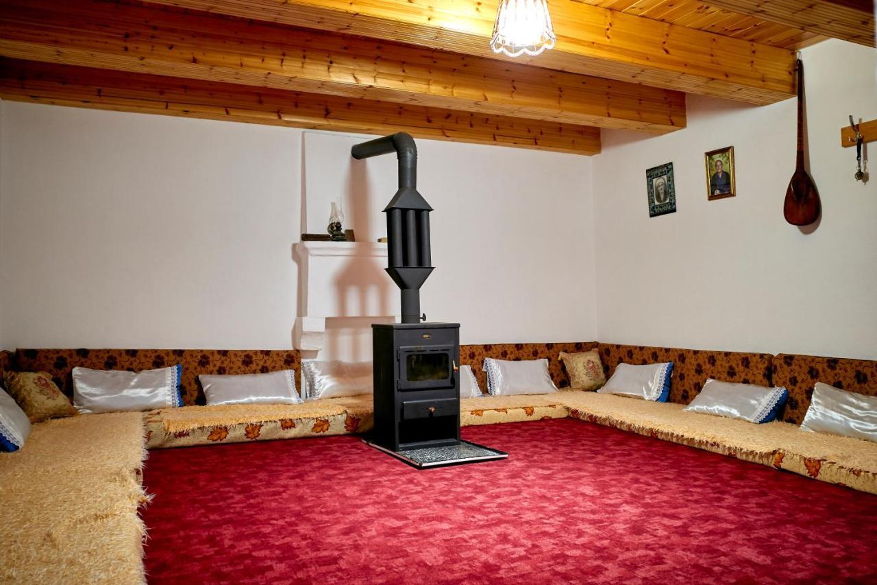 Guesthouse Shtini Fshat Exterior photo